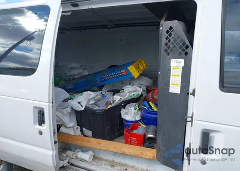 2011 Ford Econoline Commercial z USA, uszkodzony, nr VIN 1FTDE3EL8BDA67304